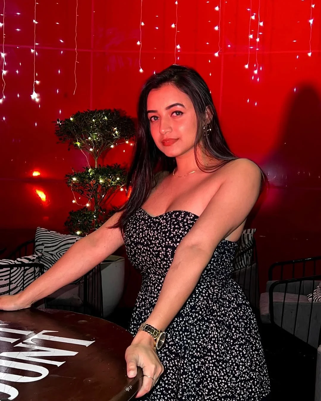 Girls In Jaipur Seeking For Men To Serve Unlimited Pleasure