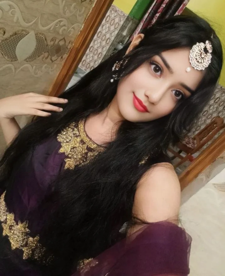 A gorgeous lover awaits you with 30 min bonus video call
